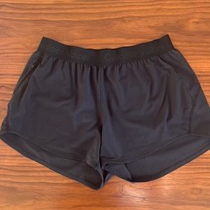Outdoor Voices Relay Shorts 3”